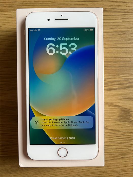 Много запазен iPhone 8 Plus 256GB Gold
