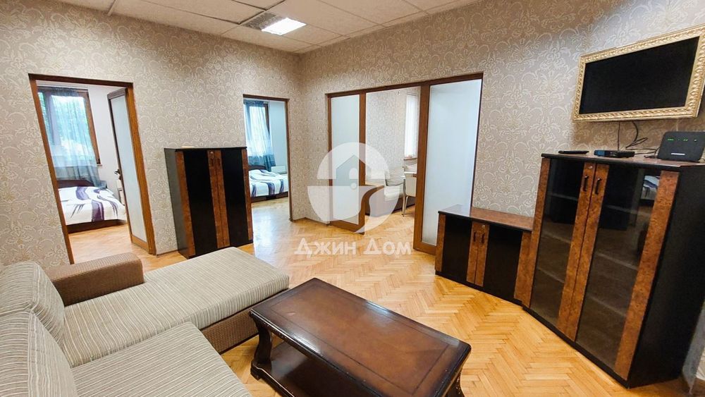 Продава се Многостаен апартамент в Бургас, Център - 156 кв.м за 1481 €/кв.м - Снимка #1