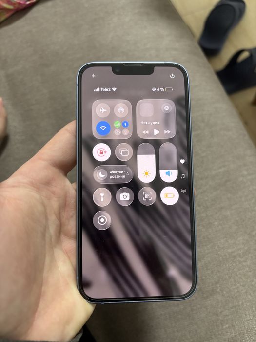 Продам айфон 14 срочно