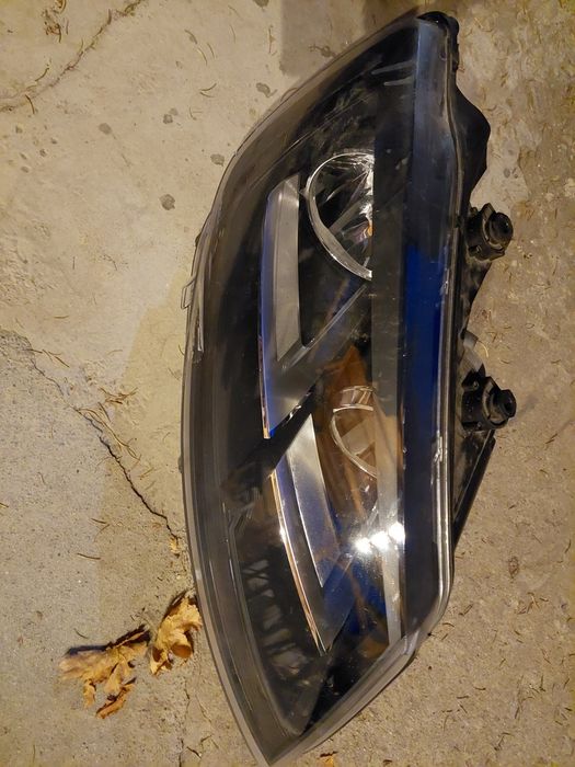 Фар за VW  PASSAT, AUDI A3 bi-xenon  и други
