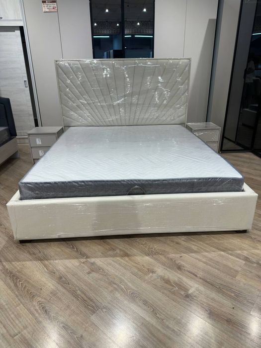 Кровать двухспальная с механизмом НА СКИДКЕ!