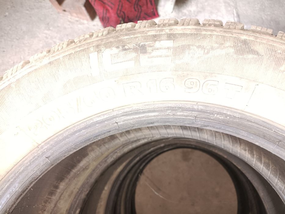 Продам зимние шины