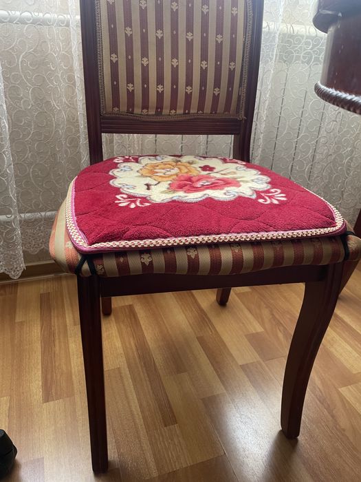 Продам стол со стульями