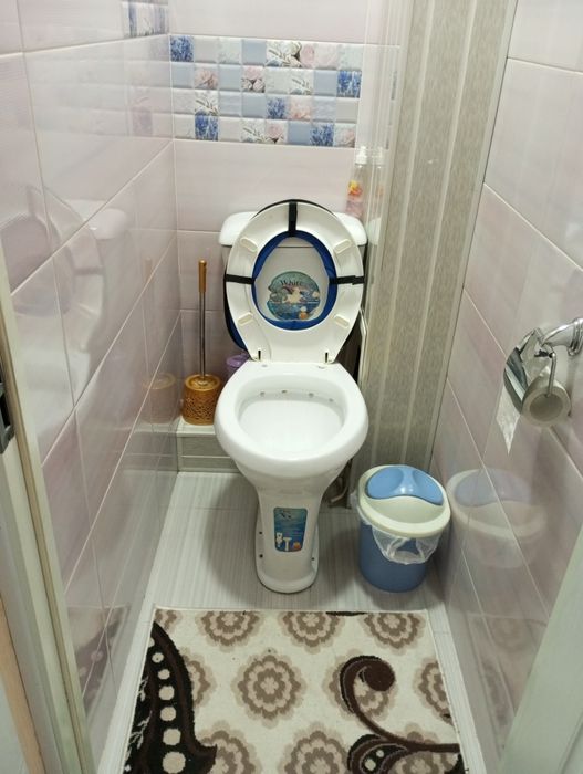 Дом срочно сотилади Эшонгузар (Райсентр) 4 хоналик 1- этаж