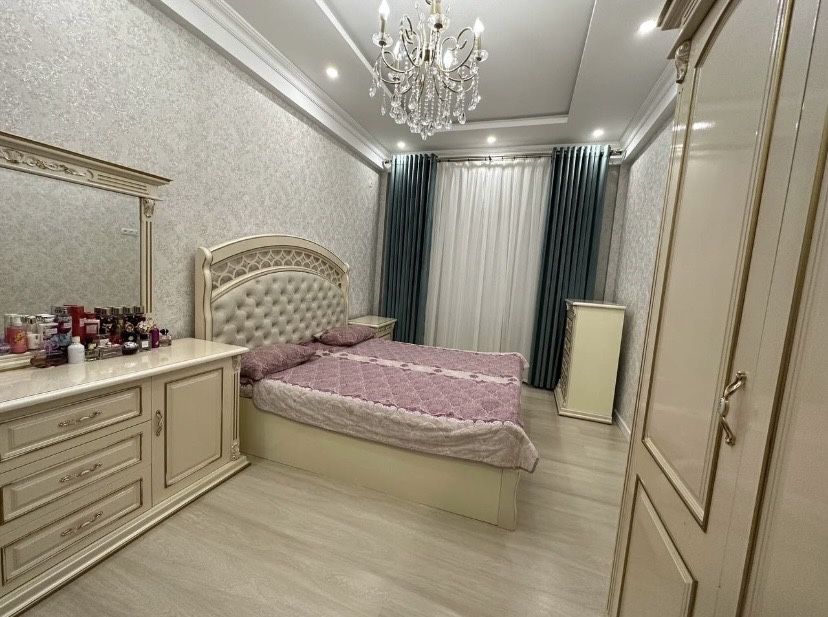 Срочно продается новостройка на кадышева 2/2/5 53м2