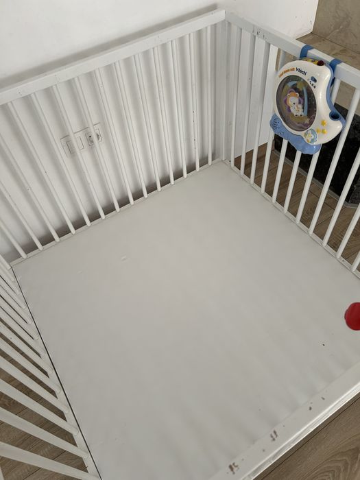 дървен бебешки парк