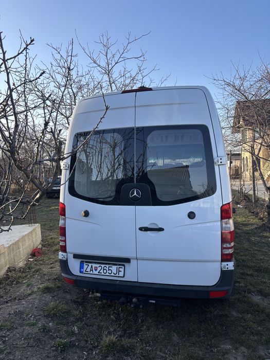 Mercedes Sprinter 5+1 An 2012 motor 2.2