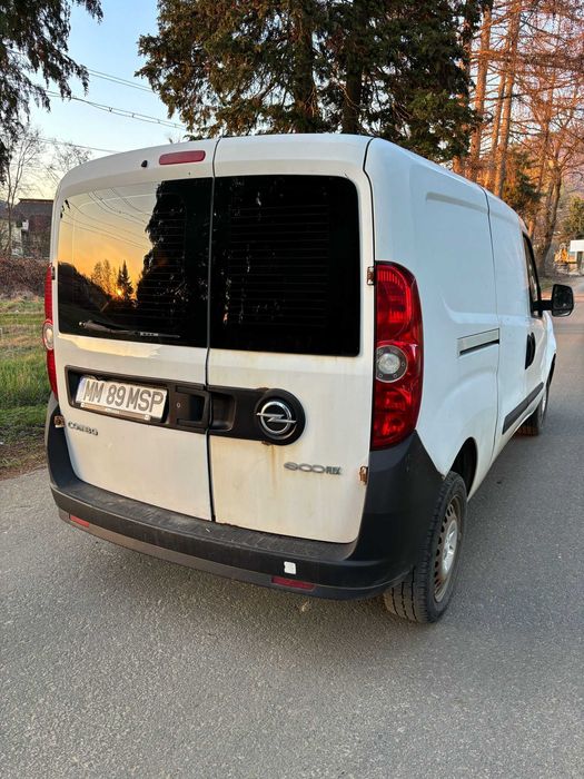 Opel Combo D-Van 2012