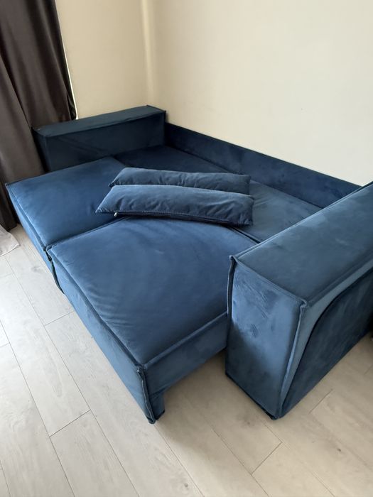 Продаем диван лофт в отличном состояние