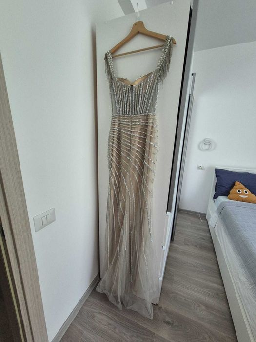 Rochie Ylenne – stare impecabilă – 900 lei (negociabil)