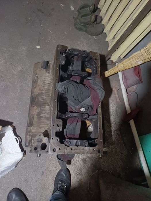 Продам блок зил или обмен