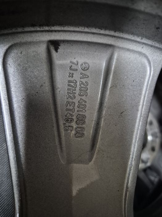 Set jante Mercedes  R17 cu anvelope iarna