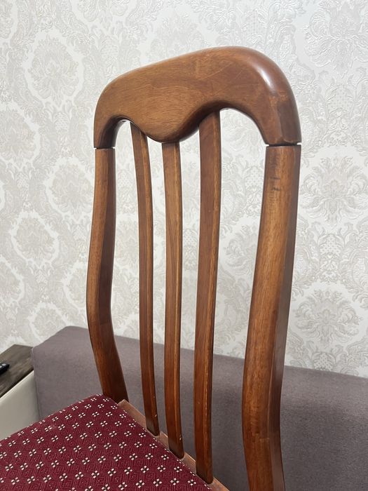 Стол и стулья, комплект