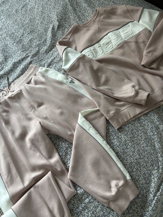 Мъжки екип на Guess