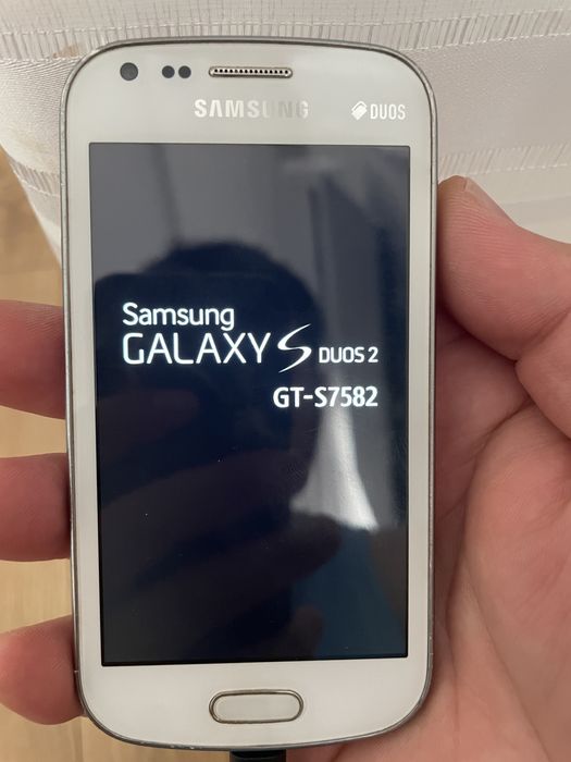 Самсунг галакси дуос