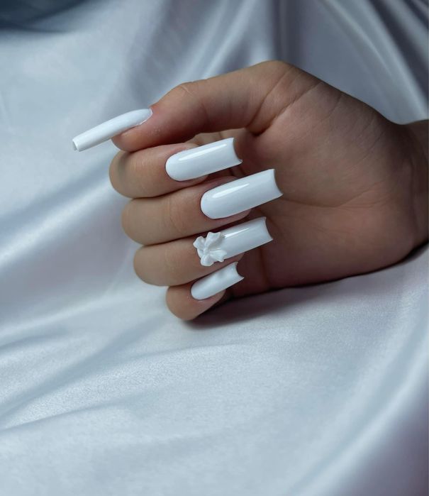 Unghii false cu gel. La domiciliu