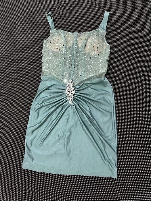 Rochita mini marimea 38