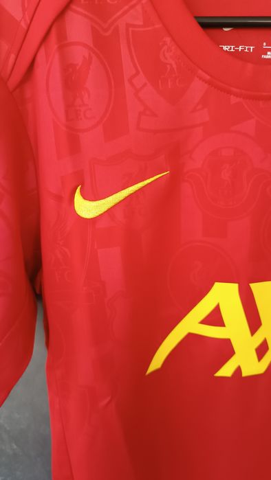 Тренировъчна фланелка на Ливърпул (Liverpool FC) – размер S