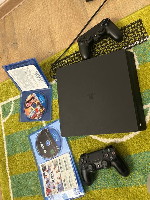 Vand playstation4 slim aprape noi + jocuri !