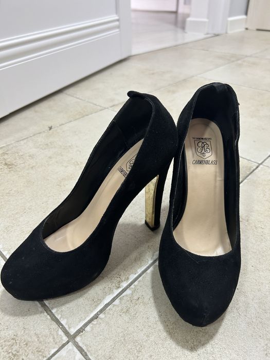 Туфли женские со стразами