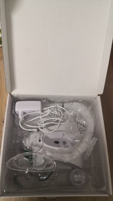 Aparat aerosoli cu ultrasunete BEURER IH40, 8 ml, alb-bleu