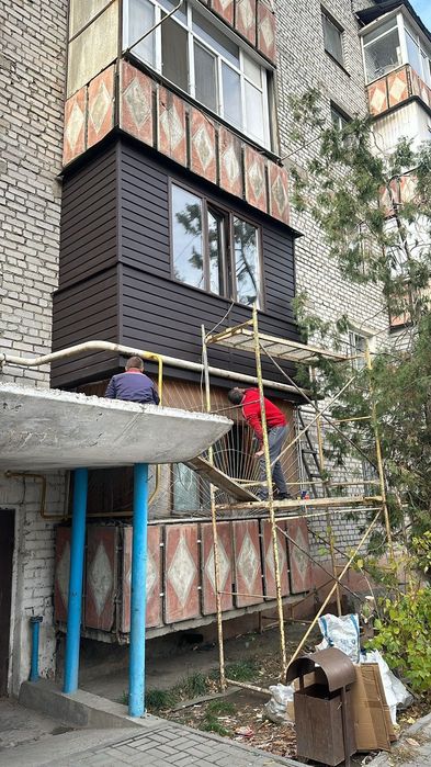 Продам квартиру  4 -х комнатную