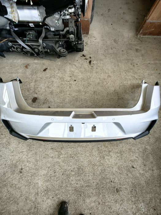 Задна броня Lexus LBX 2025/Лексус ЛБХ с дупки за парктроници