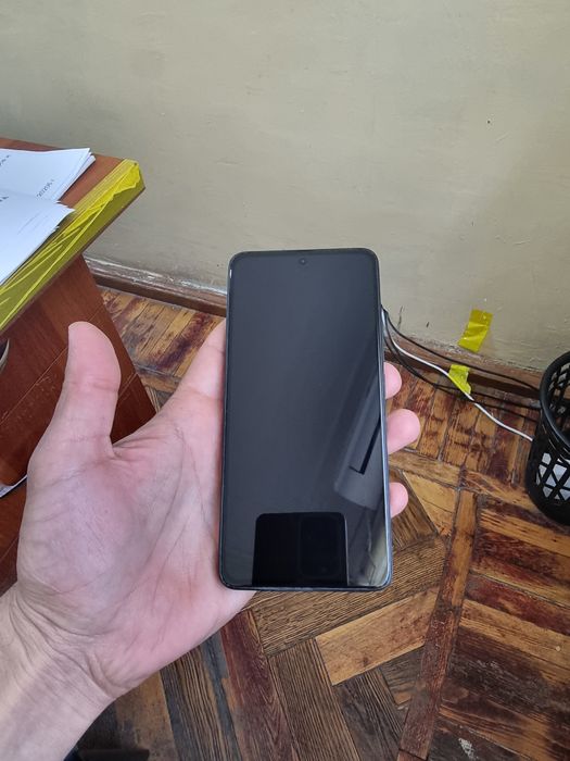 Redmi note 14 8/128gb ideal ochilmagan usta kurmagan aybi yuq tozza