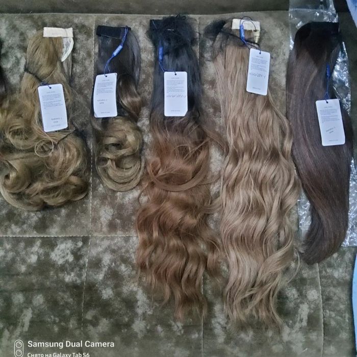 На любой вкус модные парики/хвосты из канекалоне. Термостойкие.