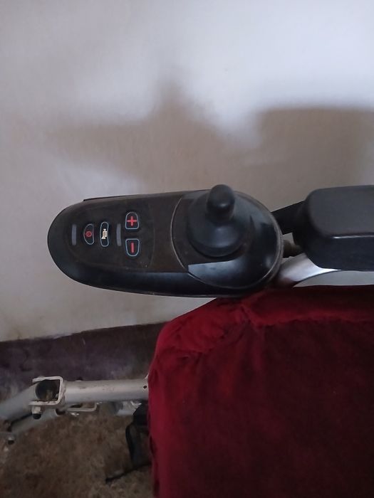 Nogironlar aravachasi elektirlik