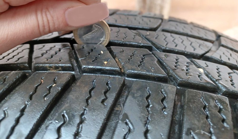 4бр. зимни гуми - Continental Winter 225/50/18 * 99H