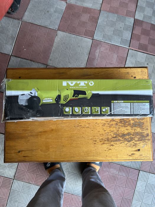 Шлифмашина IVT AGR-125gr