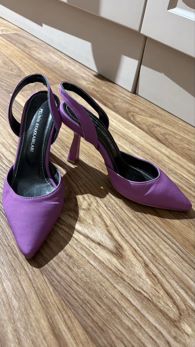 Женская красивая обувь