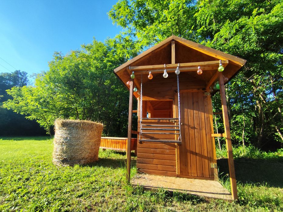Loc de joaca pentru copii la Cabana