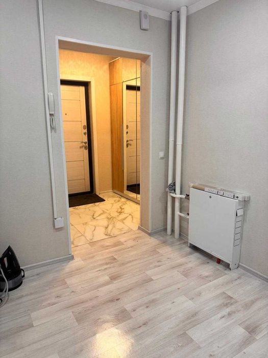 Продам 3 ком кватиру в Жас  Оркен