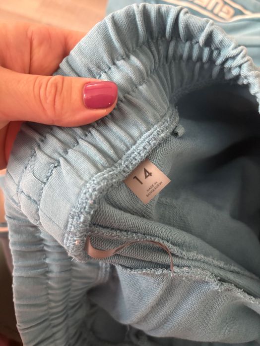 Спортен екип Guess