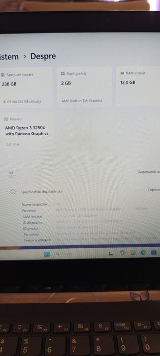 Laptop Lenovo, ryzen 3, 3250U, 240 gb  nvme, full hd, 12gb ddr4