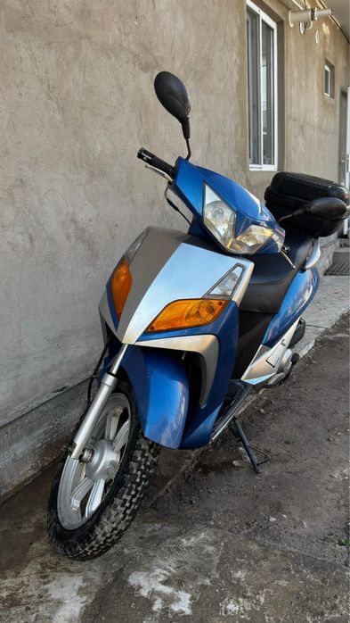 продам скутер 150куб