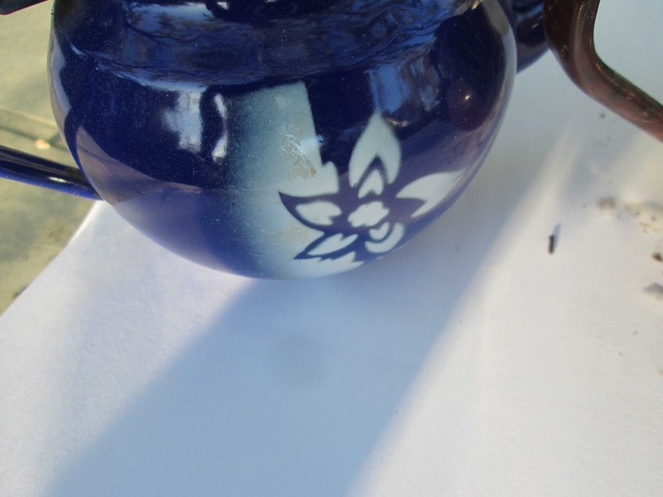 Ceainice mici din 70 pentru tuica fiarta