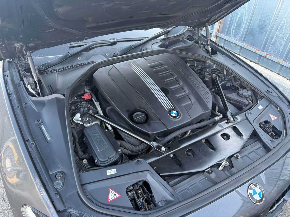 Двигател мотор bmw f10 n57d30a бмв ф10 530д 525д