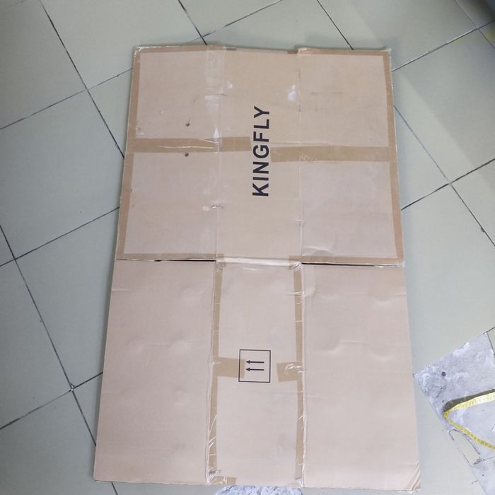 Lomboz uchun karobkalar bor