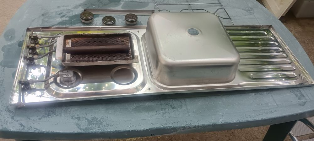 Газов котлон с мивка и пицарник за кемпер или каравана