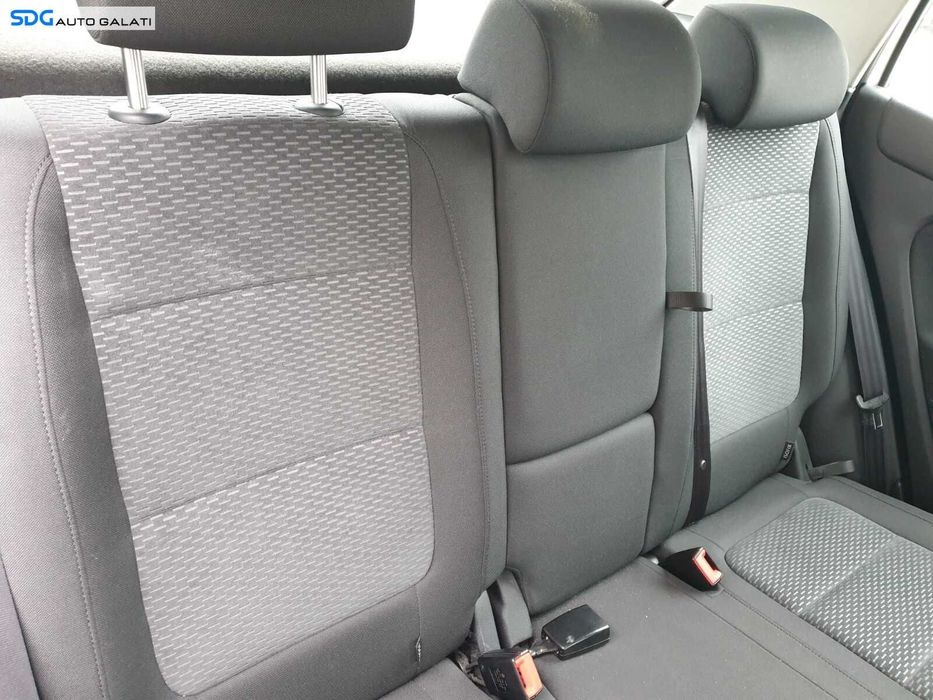 Bancheta Spate Pasageri Sezut cu Spatar Volkswagen Golf 6 Plus 2008 - 2014 [C3126]