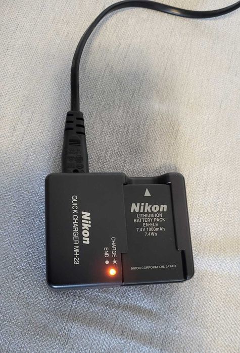 Nikon D60 cu obiectiv și husă