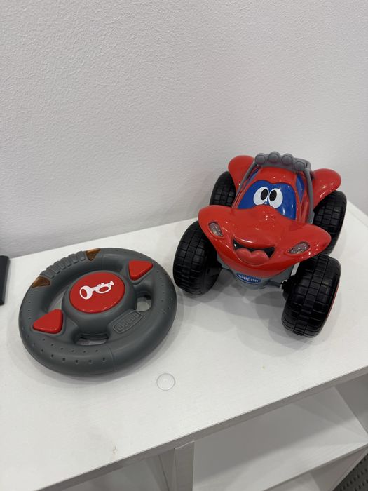 Радиоуправляемая машинка Chicco