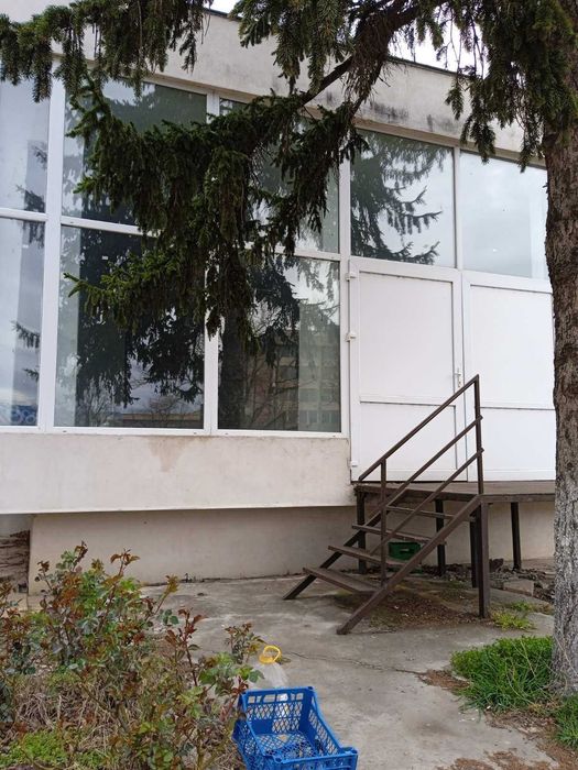 Промишлено помещение под наем