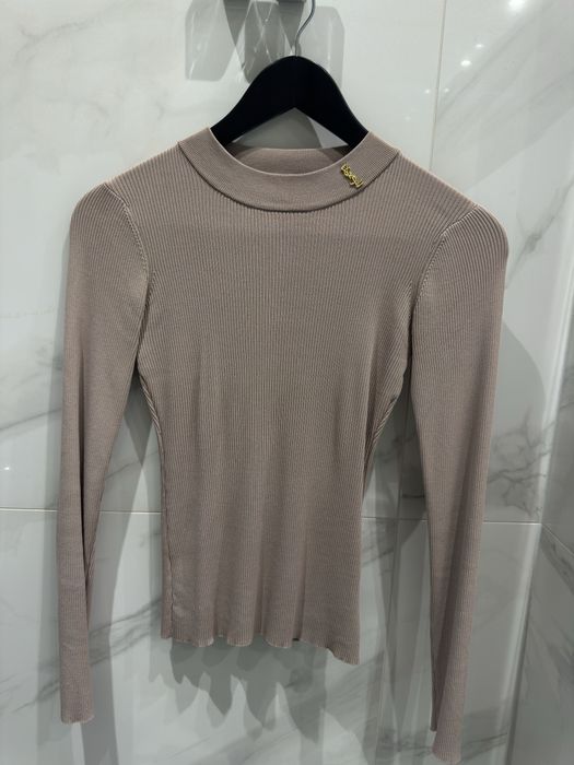 Близа Saint Laurent