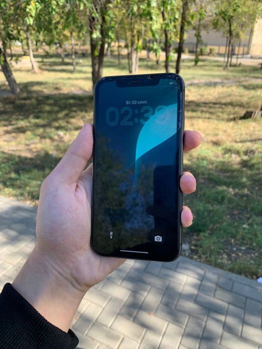 Продам айфон 11 на 128гб