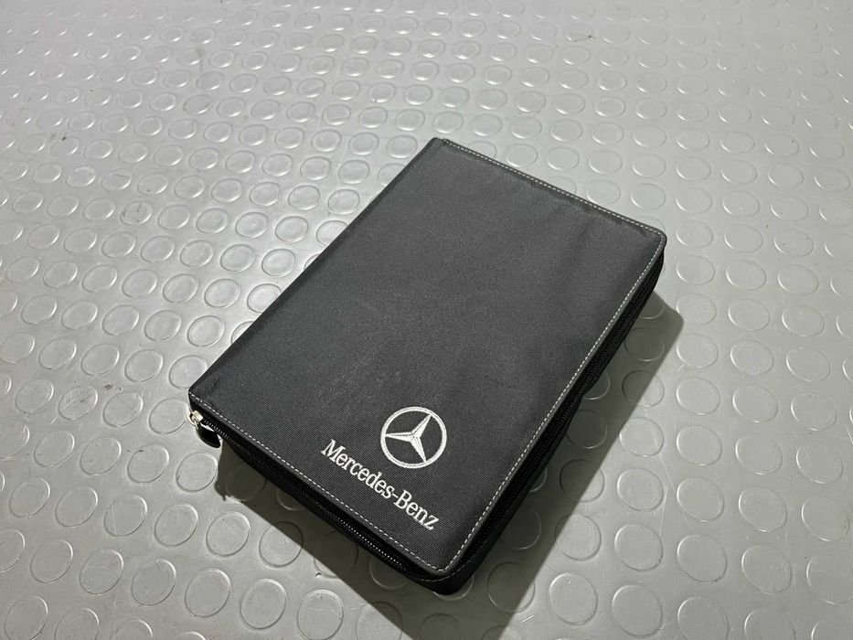 Оригиналните книжки и упътвания за Mercedes C-class W203