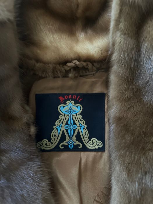 Haină blana, vizon, nouă, măsura S, marca Avanti!